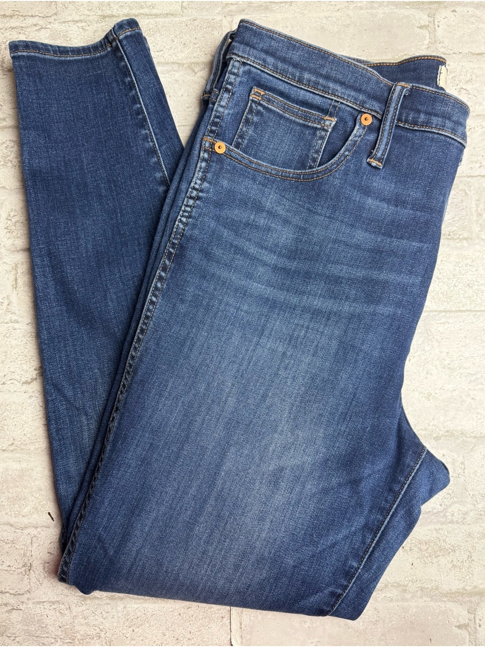 Madewell 10" High Rise Skinny Medium Wash Jeans Size 32 EUC 😍